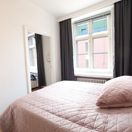 2Ndhomes Cozy And Quiet 2Br Apartment By The Esplanade Park Helsingfors Eksteriør bilde