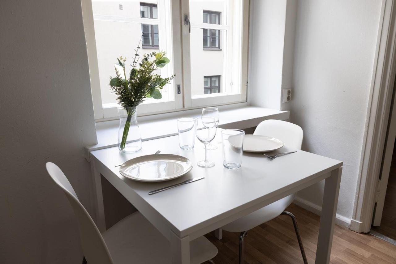 2Ndhomes Cozy And Quiet 2Br Apartment By The Esplanade Park Helsingfors Eksteriør bilde